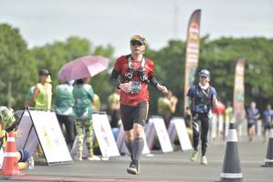 BIB: 372, 
                            <button type="button" onclick="openModal(4955321)" class="btn btn-primary btn-sm float-right btn-popup" data-toggle="modal" data-target=".modal-high-quality">
                        <i class="fas fa-shopping-cart"></i> Add to Cart
                    </button>
                                            <button type="button" onclick="isThisMe(4955321, true)" class="btn btn-success btn-sm float-right btn-popup btn-isme hidden" data-toggle="tooltip" data-placement="bottom" title="นี่คือรูปของคุณใช่ไหม คลิกที่นี่เพื่อเอาเข้าอัลบั้ม">
                        <i class="fas fa-plus"></i> Add to album
                    </button>
                    <button type="button" onclick="isThisMe(4955321, false)" class="btn btn-warning btn-sm float-right btn-popup btn-isnotme hidden">
                        <i class="fas fa-ban"></i> Remove from album
                    </button>